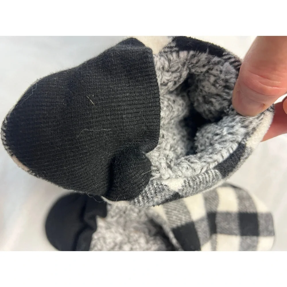 Old Navy Plaid Fleece Slipper Socks Bundle 2 Pairs Buffalo Check Tartan Grippers